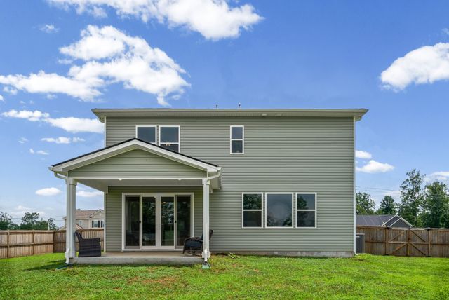 707 Chestnut Bend, Dickson, TN 37055