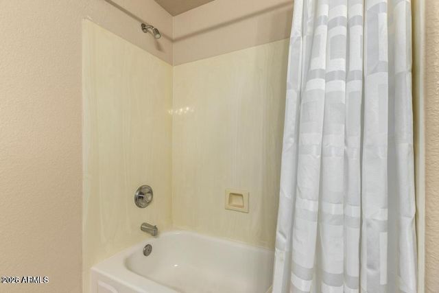 15221 N CLUBGATE Drive 1121, Scottsdale, AZ 85254