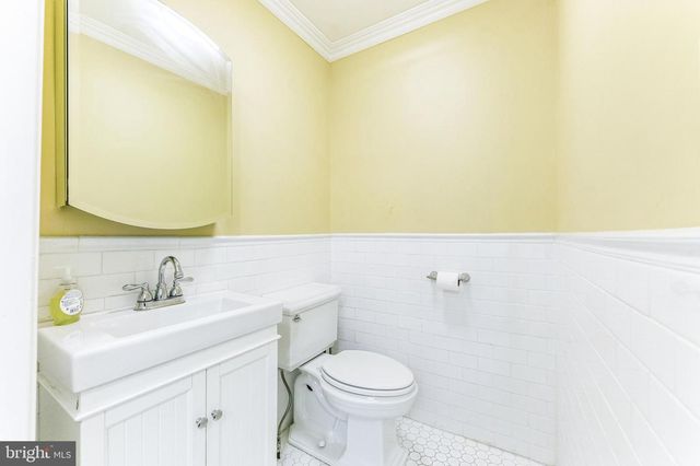 2202 E CUMBERLAND ST, Philadelphia, PA 19125