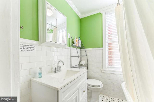 2202 E CUMBERLAND ST, Philadelphia, PA 19125