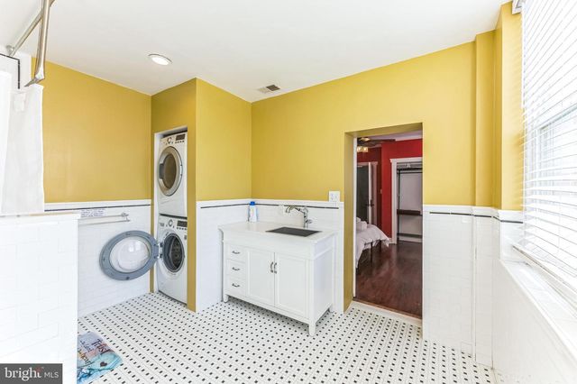 2202 E CUMBERLAND ST, Philadelphia, PA 19125