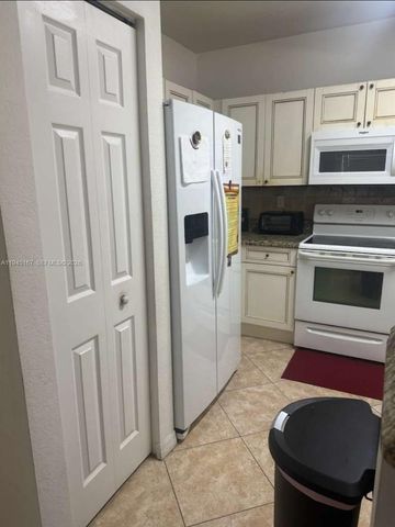 501 Talia Circle, Palm Springs, FL 33461