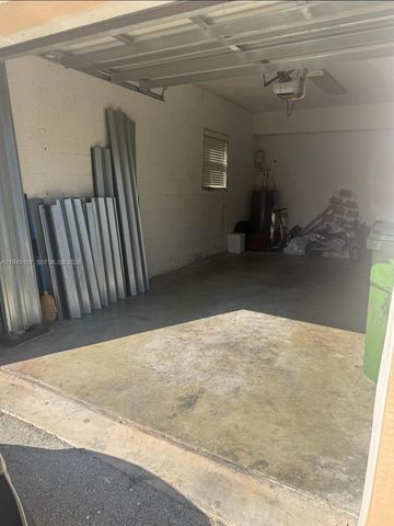 501 Talia Circle, Palm Springs, FL 33461