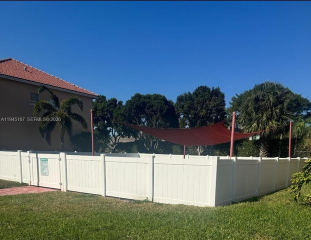 501 Talia Circle, Palm Springs, FL 33461