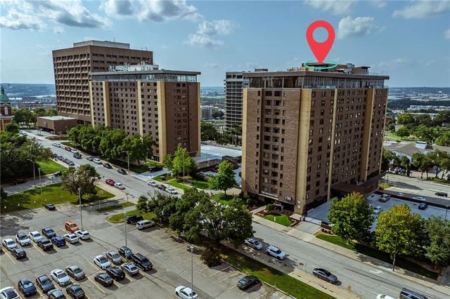 700 E 8th Street 5B, Kansas City, MO 64106
