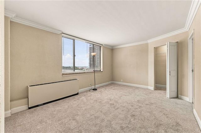 700 E 8th Street 5B, Kansas City, MO 64106