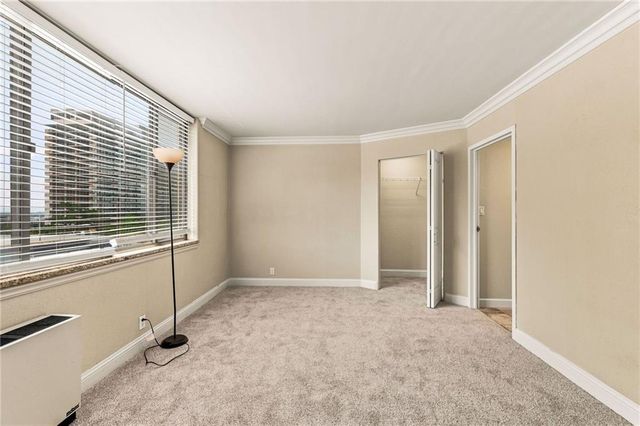 700 E 8th Street 5B, Kansas City, MO 64106