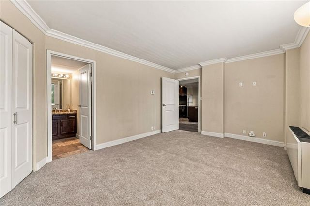 700 E 8th Street 5B, Kansas City, MO 64106