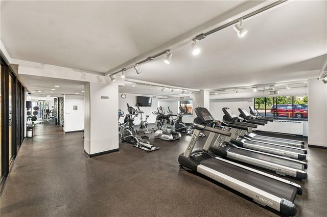 700 E 8th Street 5B, Kansas City, MO 64106