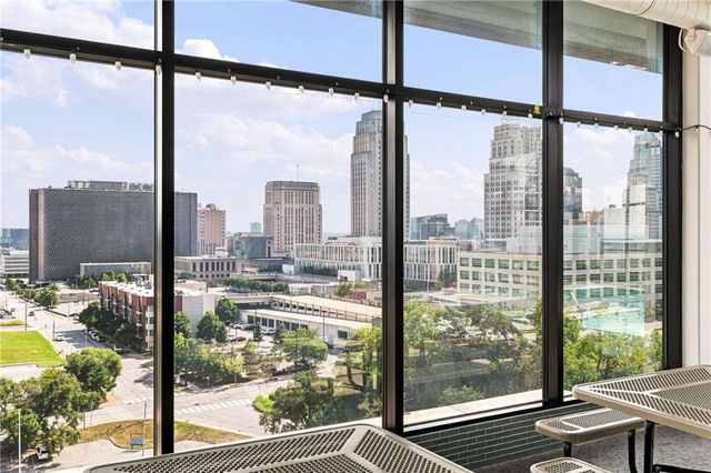 700 E 8th Street 5B, Kansas City, MO 64106
