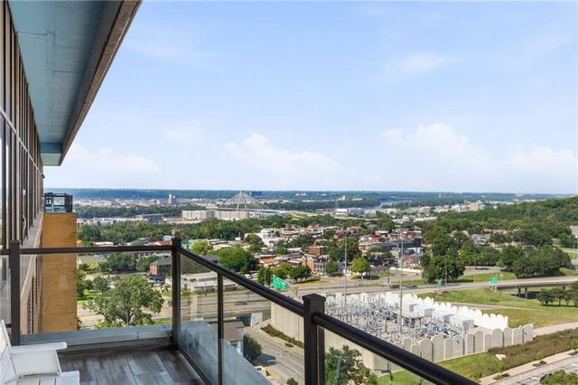 700 E 8th Street 5B, Kansas City, MO 64106
