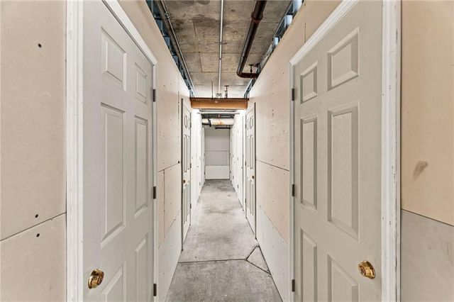 700 E 8th Street 5B, Kansas City, MO 64106