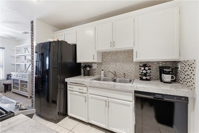 4871 Jackson Street C, Riverside, CA 92503