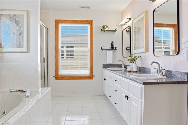 1700 Maze Hill MEWS, Virginia Beach, VA 23455