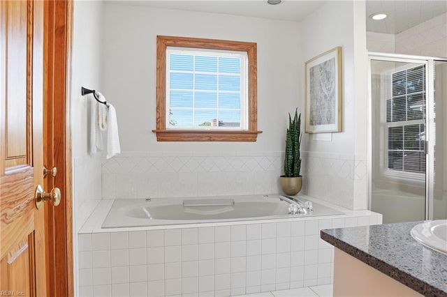 1700 Maze Hill MEWS, Virginia Beach, VA 23455