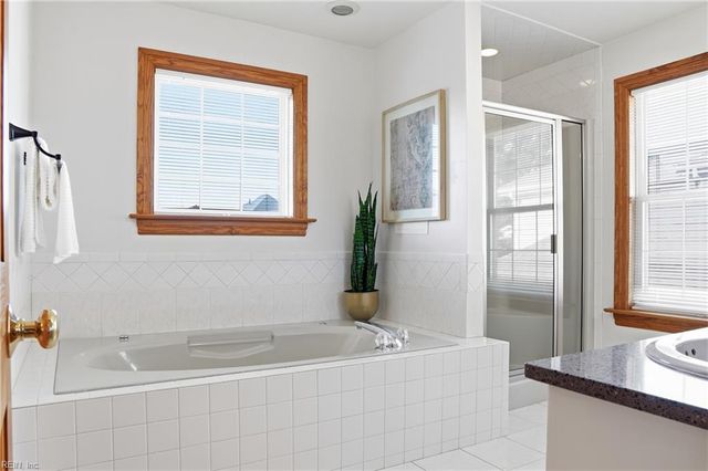 1700 Maze Hill MEWS, Virginia Beach, VA 23455