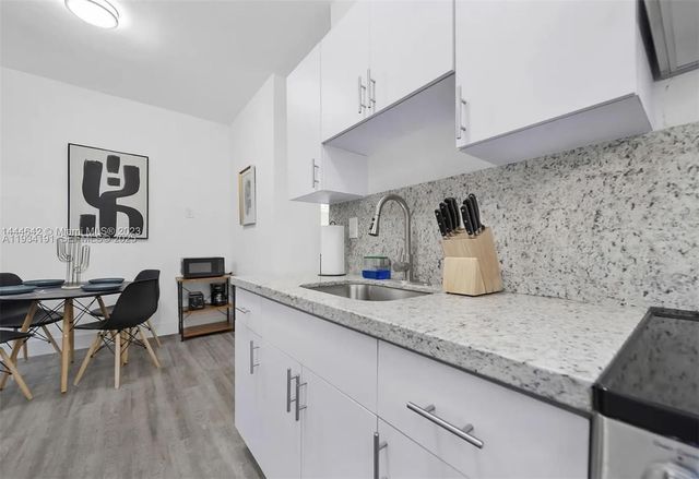 1029 SW 5th St 13, Miami, FL 33130