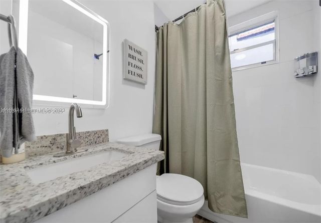 1029 SW 5th St 13, Miami, FL 33130