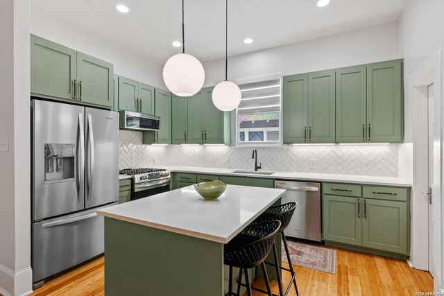 501 W Mulberry, San Antonio, TX 78212