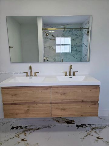 15581 SW 144th Ct, Miami, FL 33177