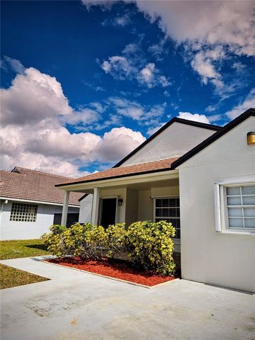 15581 SW 144th Ct, Miami, FL 33177