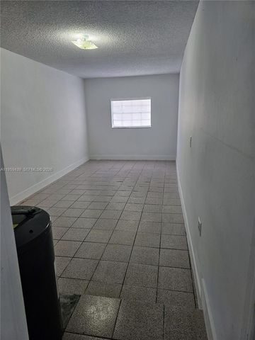 15581 SW 144th Ct, Miami, FL 33177