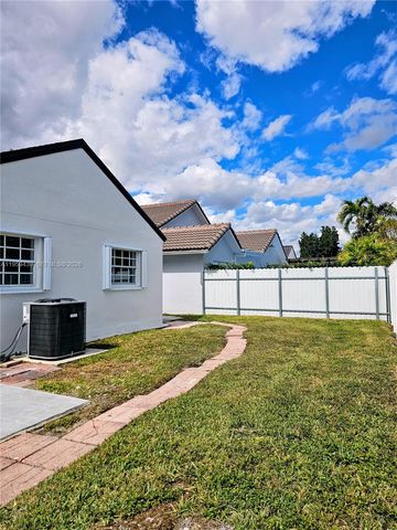 15581 SW 144th Ct, Miami, FL 33177