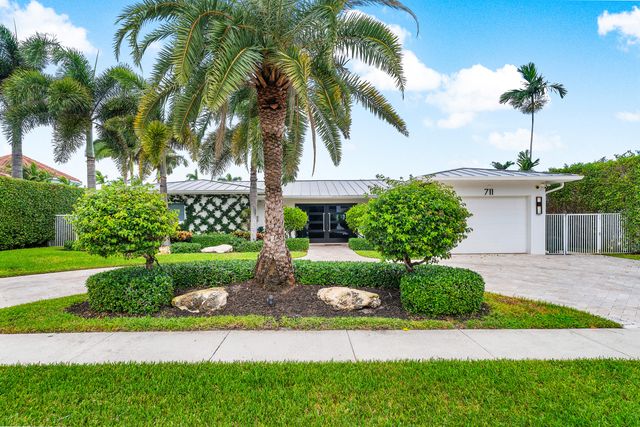 711 NE 69th Street, Boca Raton, FL 33487