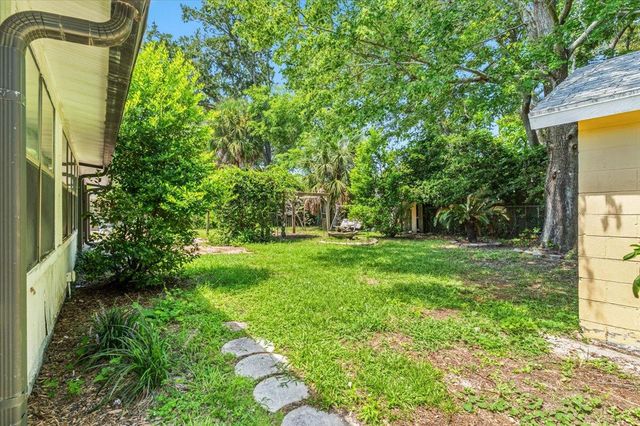 213 NW Moriarty Street, Fort Walton Beach, FL 32548