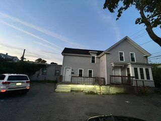 15 Richards Avr 1, North Attleboro, MA 02760