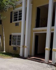 51 Edgewater Drive 4, Coral Gables, FL 33133