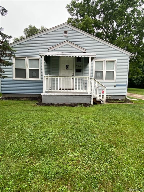 715 Kenilworth Avenue, Pontiac, MI 48340