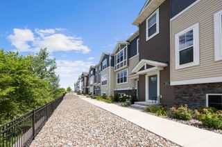 2223 Gateway Curve, North Saint Paul, MN 55109