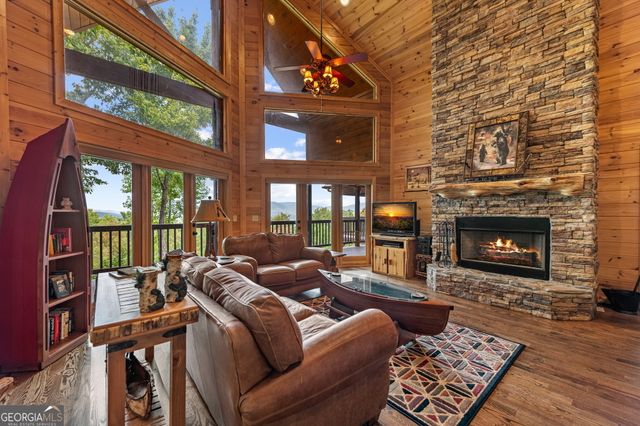 1150 Mountain High Drive, Mineral Bluff, GA 30559