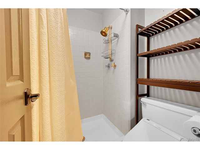 7887 S Trenton St, Centennial, CO 80112