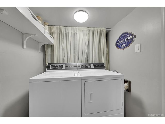 7887 S Trenton St, Centennial, CO 80112