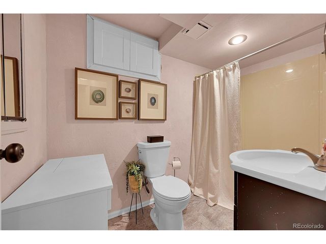 7887 S Trenton St, Centennial, CO 80112