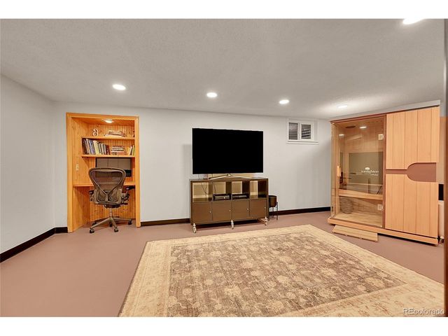 7887 S Trenton St, Centennial, CO 80112