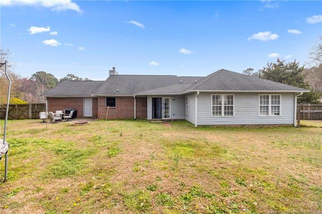 376 Woodberry Circle, Raeford, NC 28376