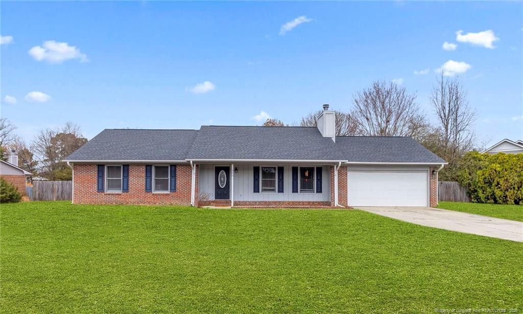 376 Woodberry Circle, Raeford, NC 28376