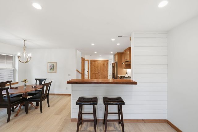 337 W Jefferson Avenue 1, Sisters, OR 97759