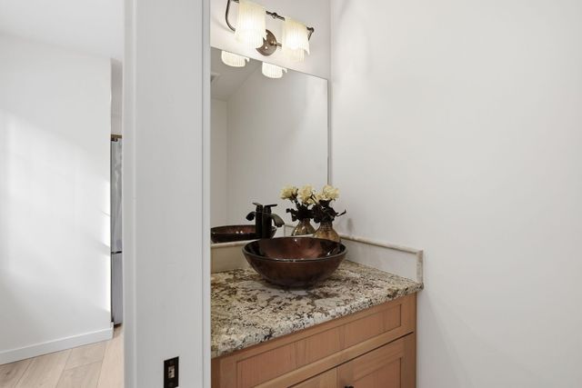 337 W Jefferson Avenue 1, Sisters, OR 97759