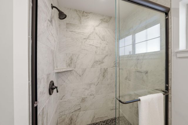 337 W Jefferson Avenue 1, Sisters, OR 97759