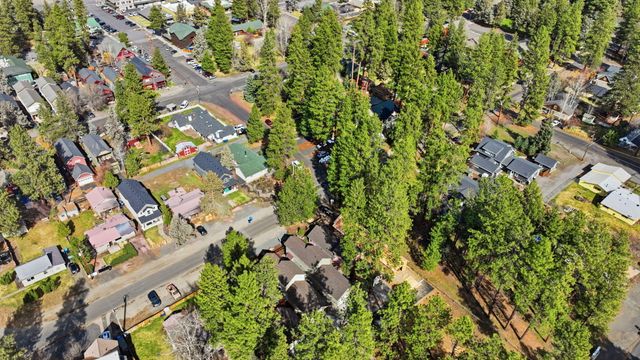 337 W Jefferson Avenue 1, Sisters, OR 97759