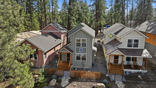 337 W Jefferson Avenue 1, Sisters, OR 97759