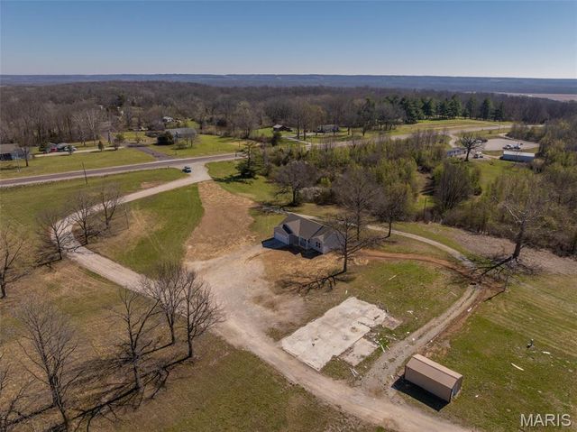 945 N Highway 79, Unincorporated, MO 63347