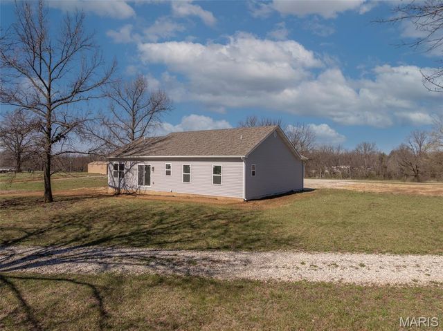 945 N Highway 79, Unincorporated, MO 63347