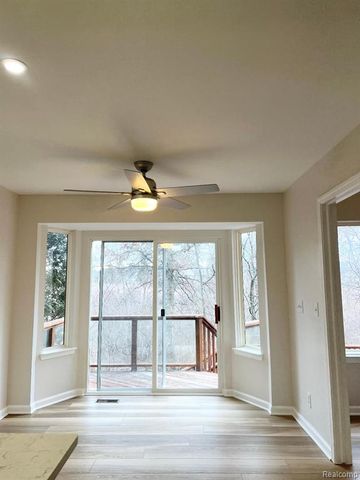 9005 Campbell Creek Drive, Commerce Twp, MI 48390