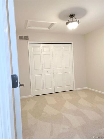 9005 Campbell Creek Drive, Commerce Twp, MI 48390