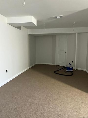 9005 Campbell Creek Drive, Commerce Twp, MI 48390